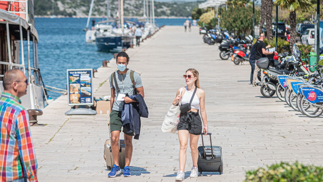 U županiji danas 14 novooboljelih, u Šibeniku i Kninu hospitalizirano 27 osoba