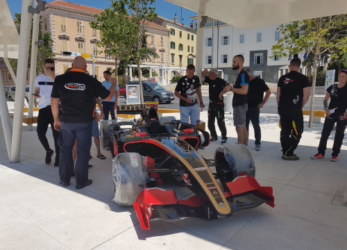 Fotografija 3 - Za 15. Nagradu grada Skradina rekordan broj prijava: Na stazi će se okušati otac i kći Smrdelj, on u formuli, ona u Yugu