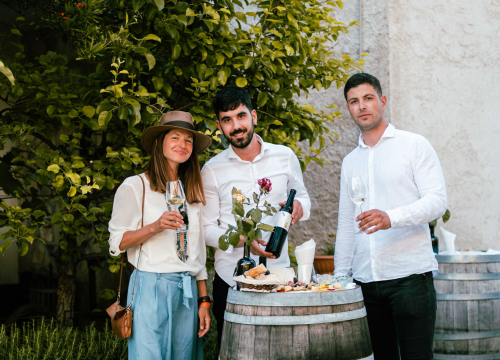 Fotografija 9 - Taste Like Dalmatia: Još danas imate priliku kušati vrhunska vina, maslinova ulja i craft pive, a u subotu na šibenskoj rivi čekaju vas pidoče i debit!