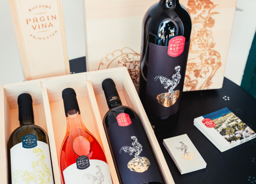 Fotografija 12 - Taste Like Dalmatia: Još danas imate priliku kušati vrhunska vina, maslinova ulja i craft pive, a u subotu na šibenskoj rivi čekaju vas pidoče i debit!