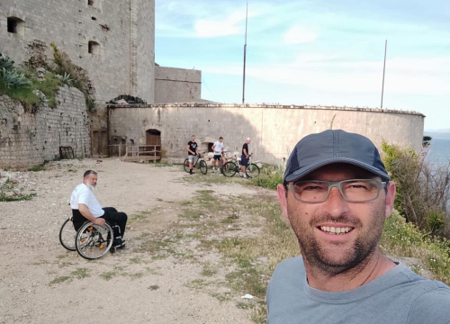 Fotografija 2 - Tomislav, Stipe i Ivan odvozili 1000 kilometara od Savudrije do Prevlake za korisnike kninske udruge