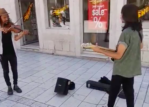 Ulični svirači iz Buenos Airesa u Splitu zasvirali Olivera: 'Naježila sam se'