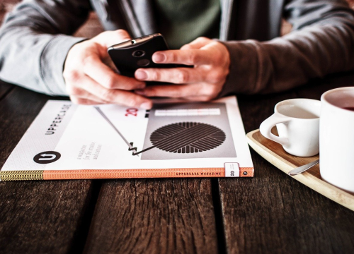 Dečko vam ne odgovara na poruke? Dva su moguća raloga