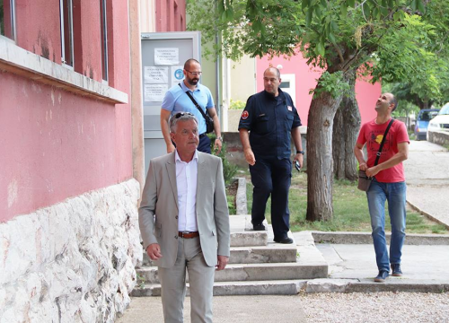 Burić, Dukić i Ukić Kotarac obišli školu u Vrpolju: 'Nije ugrožena, ali djeca će ipak na online nastavu'