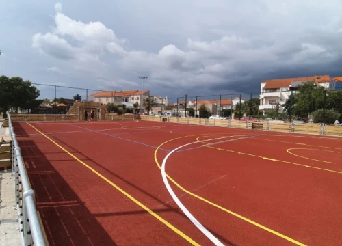Obavljena primopredaja: Mještani i gosti mogu se rekreirati na novom sportskom igralištu na Srimi