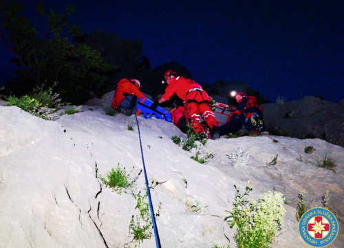 Fotografija 2 - Od obuke do obuke: Pogledajte kako se šibenski GSS-ovci spremaju za akcije spašavanja u planinama