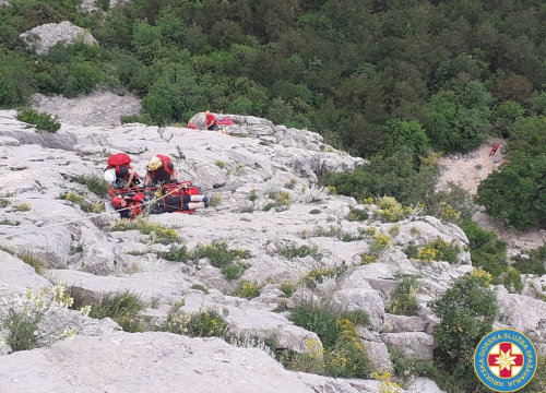 Fotografija 4 - Od obuke do obuke: Pogledajte kako se šibenski GSS-ovci spremaju za akcije spašavanja u planinama