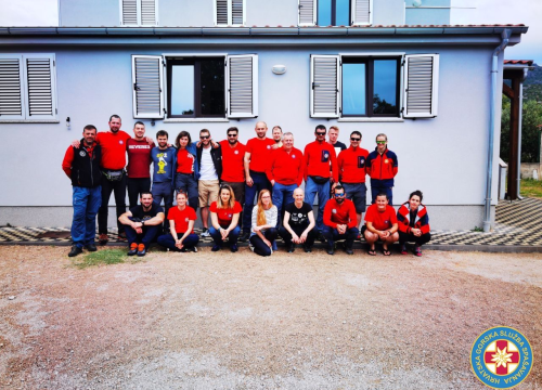 Fotografija 5 - Od obuke do obuke: Pogledajte kako se šibenski GSS-ovci spremaju za akcije spašavanja u planinama