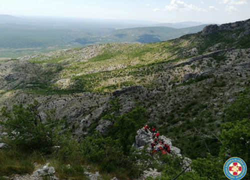 Fotografija 18 - Od obuke do obuke: Pogledajte kako se šibenski GSS-ovci spremaju za akcije spašavanja u planinama