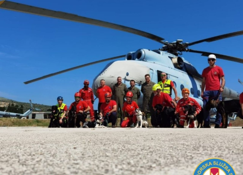 Fotografija 19 - Od obuke do obuke: Pogledajte kako se šibenski GSS-ovci spremaju za akcije spašavanja u planinama