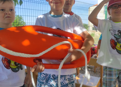 Fotografija 5 - Mali Vodičani učili o opasnostima uz vodu i kako se zabaviti, a biti oprezan