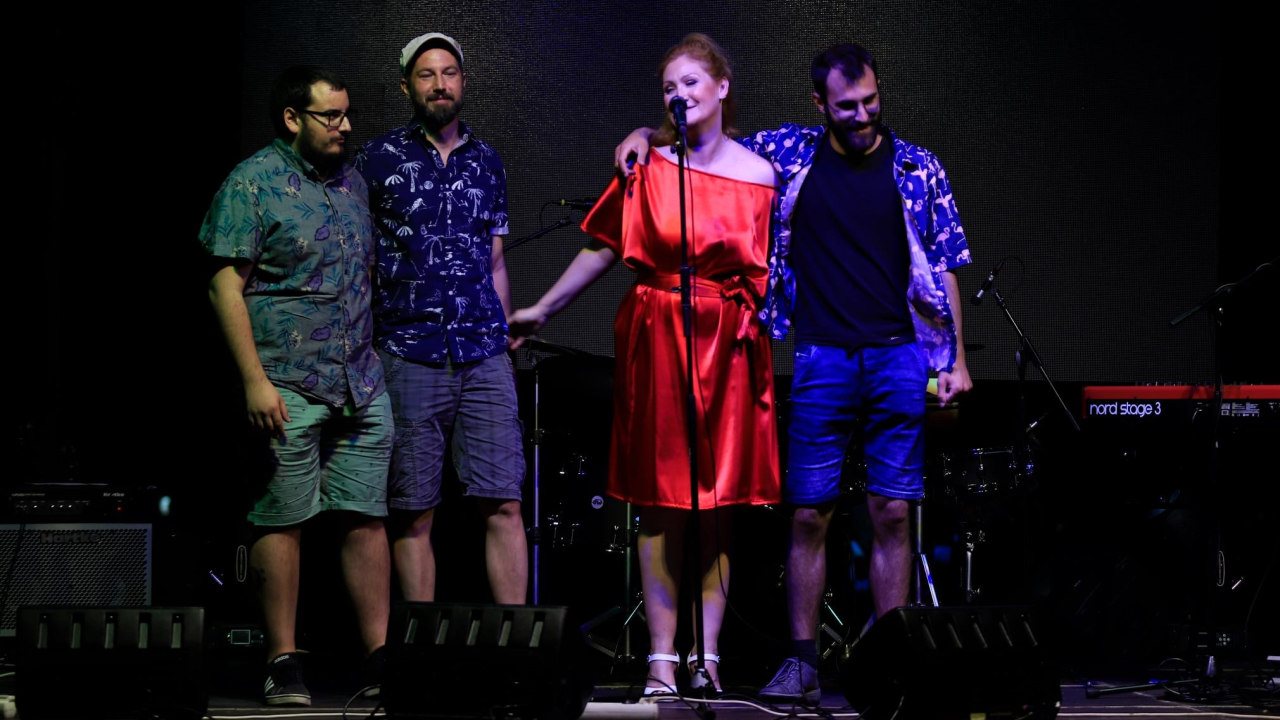 Bloom otvorio sezonu: Šibenski pop dragulj predstavio prvi album