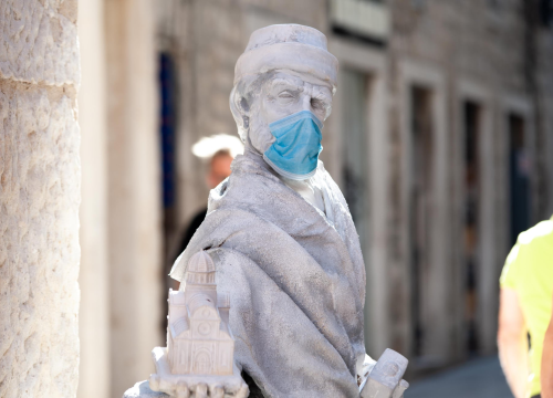 U Šibensko-kninskoj županiji dvije novooboljele osobe: U šibenskoj bolnici preminula starija žena