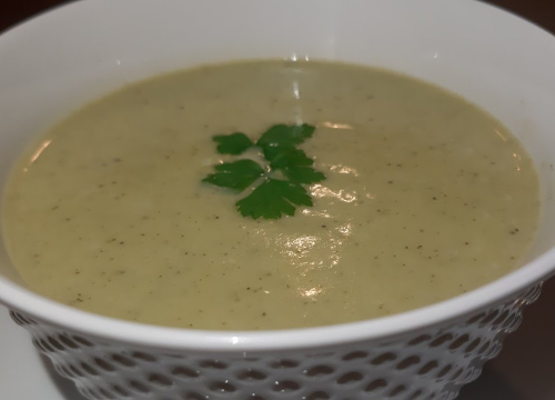 Recept za brzinsku juhu od tikvica koja hladi bolje od klima-uređaja