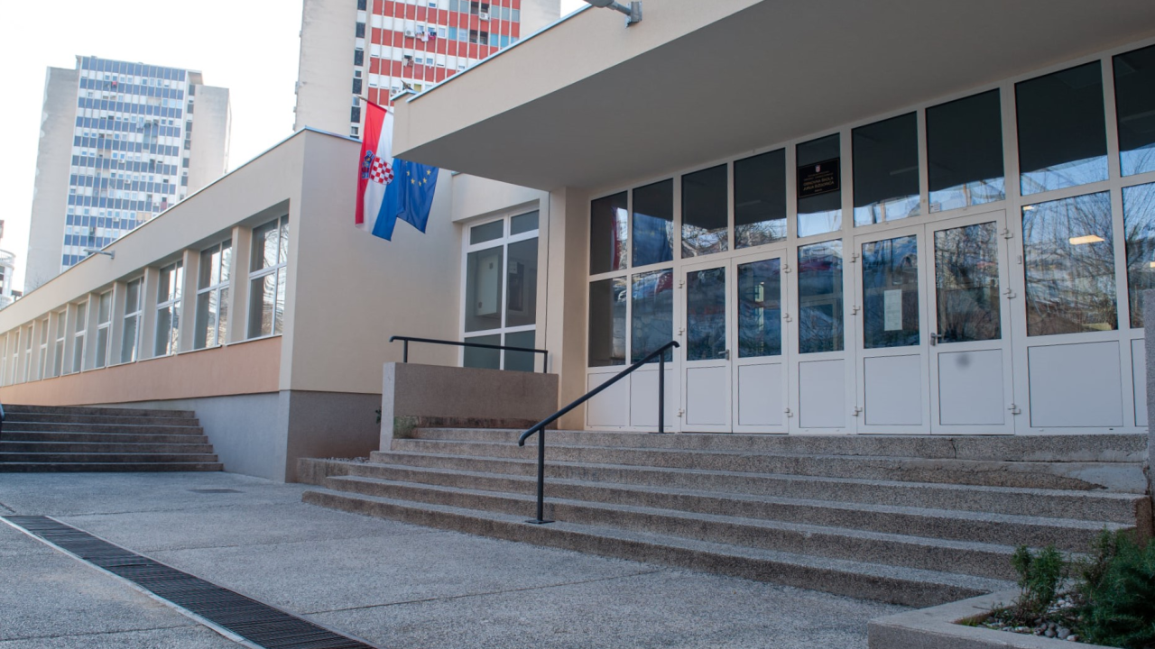 Provaljeno u Osnovnu školu Juraj Šižgorić, policija istražuje slučaj