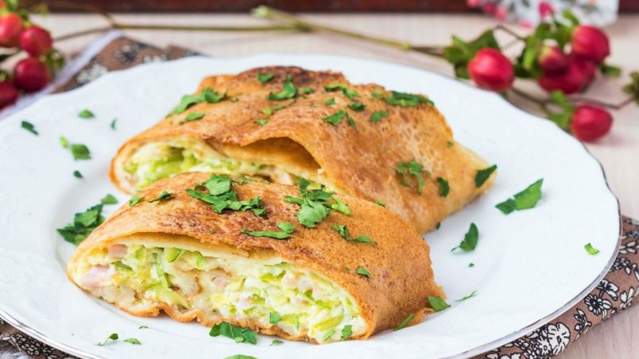 Stignete za kasni ručak: Recept za palačinke s tikvicama, sirom i špekom