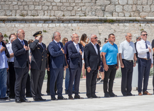 Fotografija 13 - Svečano obilježena 30. obljetnica osnutka 113. brigade: 'Mi smo stvarali tebe i ti nas, do kraja života ostaješ u našim srcima'