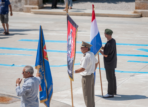 Fotografija 23 - Svečano obilježena 30. obljetnica osnutka 113. brigade: 'Mi smo stvarali tebe i ti nas, do kraja života ostaješ u našim srcima'