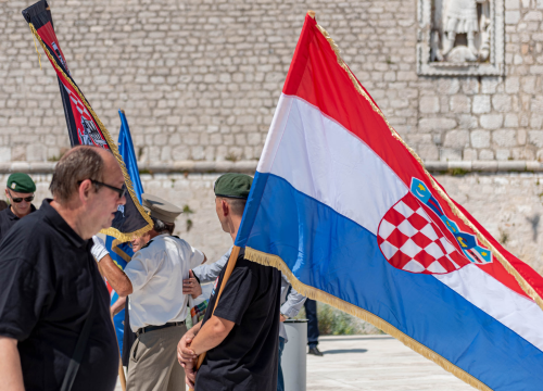 Fotografija 25 - Svečano obilježena 30. obljetnica osnutka 113. brigade: 'Mi smo stvarali tebe i ti nas, do kraja života ostaješ u našim srcima'