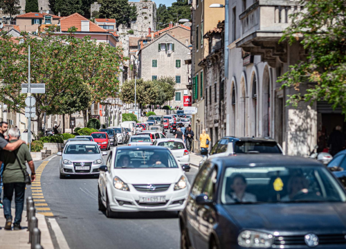 Gotov produženi vikend: Gužve s otoka prema kopnu i iz Dalmacije prema unutrašnjosti