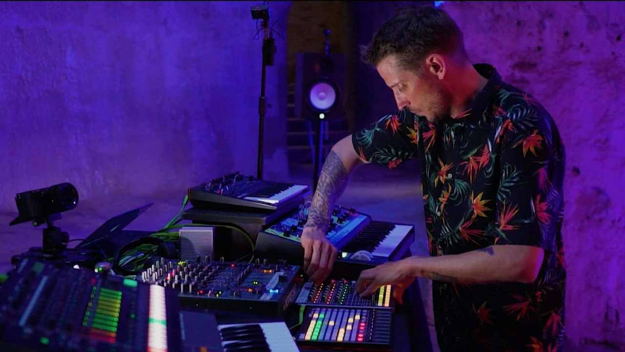 Berlinski glazbenik Biesmans odsvirao live set u utrobi šibenske tvrđave sv. Nikole