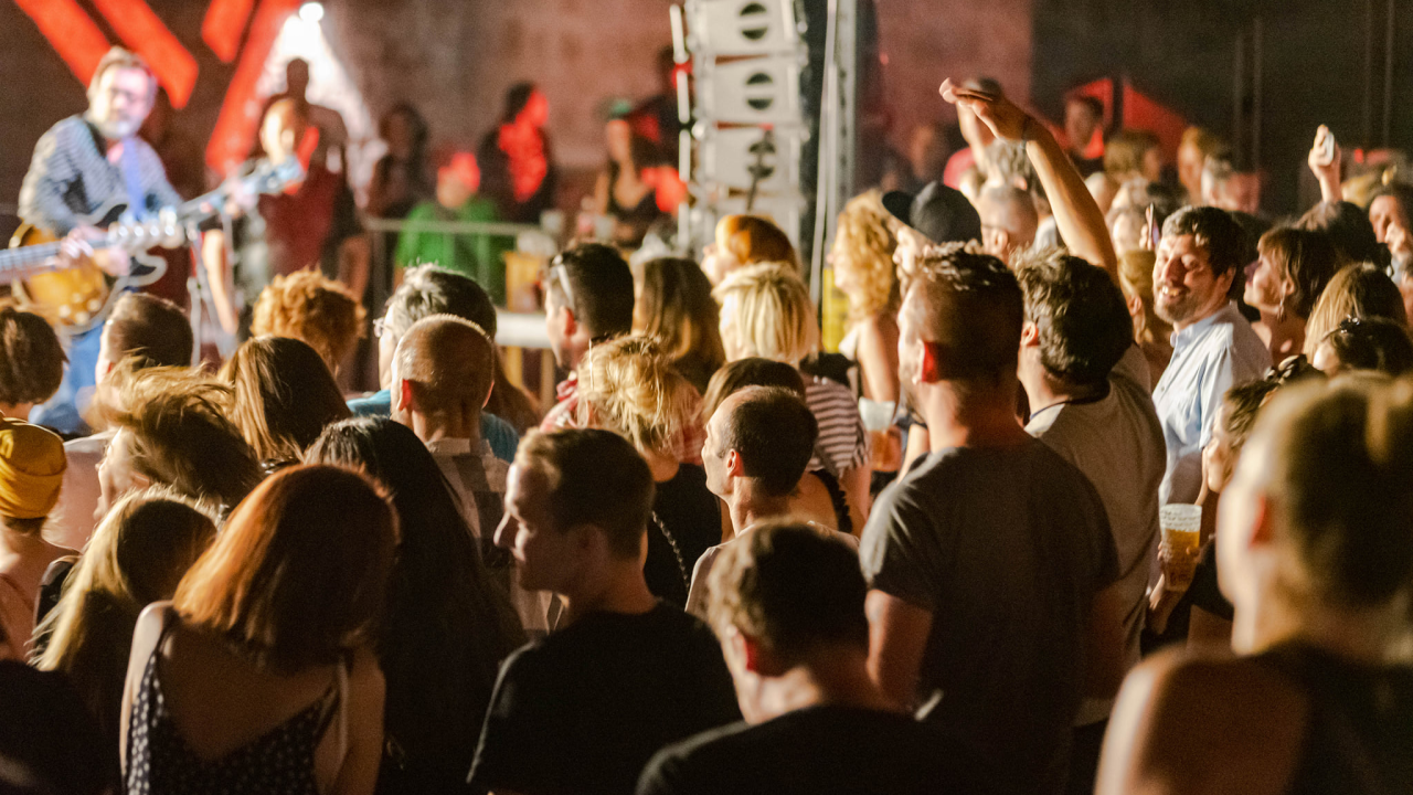 Pipsi i J.R. August bili su izvrsni sinoć na sv. Mihovilu: Pogledajte kako je bilo na koncertu