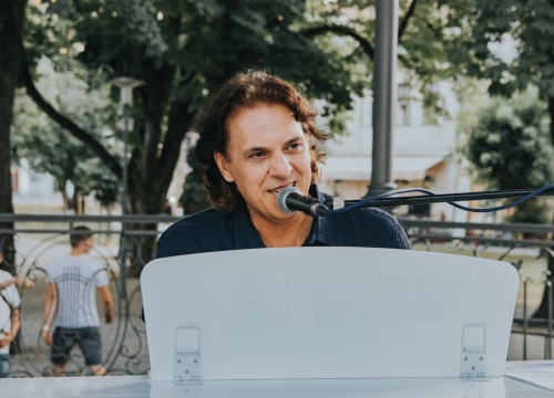 Alenu Slavici uručena priznanja za 40 godina karijere i platinastu nakladu albuma 'Dao sam ti dušu'