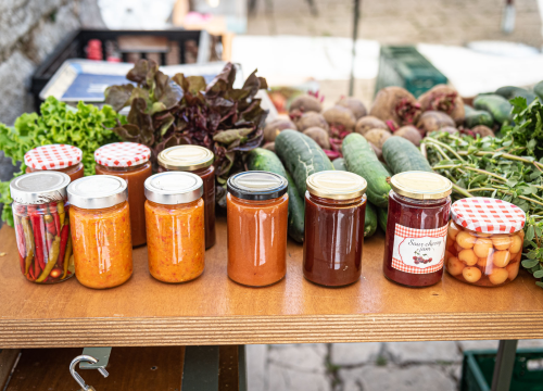 Fotografija 10 - Mala loža u novom ruhu: Provjerite ponudu lokalnih OPG-ova na Zelenoj tržnici!