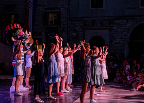 Fotografija 4 - Festival je zatvoren! 'Kad se ugase ova svjetla, ne budite tužni, počinjemo pripremati novi festival, još bogatiji i raskošniji'