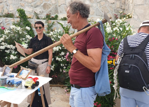 Fotografija 3 - Festival bespravne gradnje na Vruji: 'Tražimo da se ovaj teritorij oslobodi i vrati matičnoj državi!'