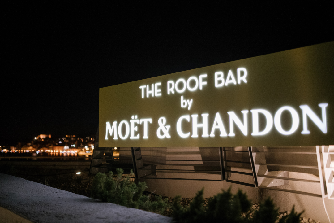 Uživajte u zalascima sunca u novootvorenom Roof Baru u D-Resortu!