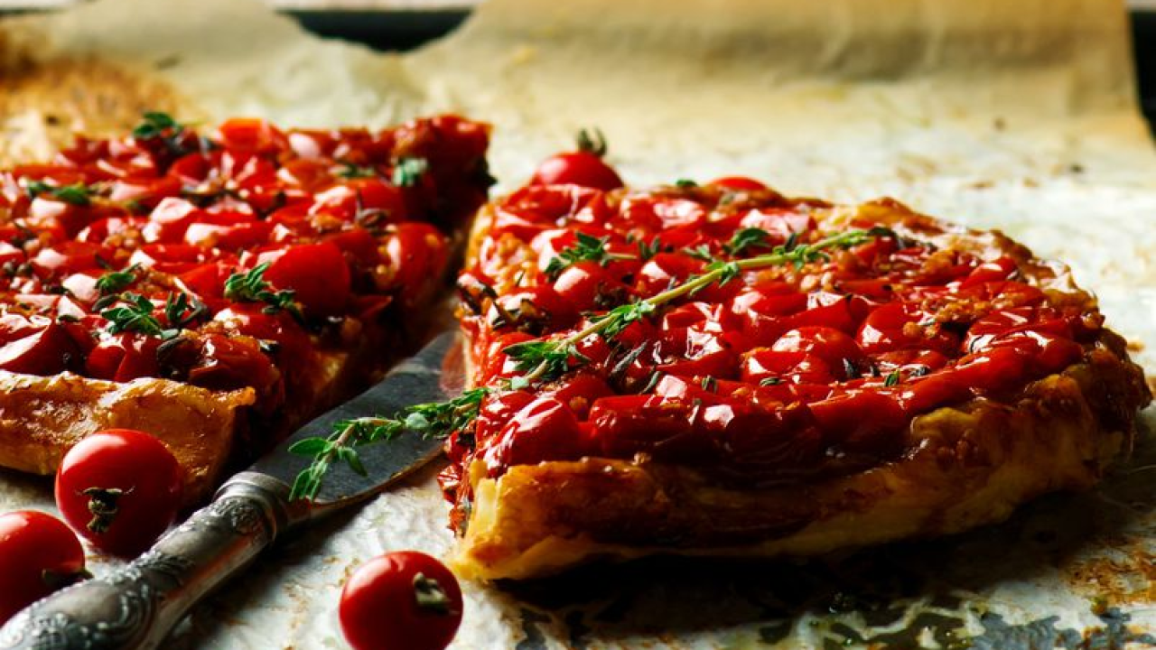 Tražit ćete repete! Najlakši recept za prefinu slanu pitu od rajčice