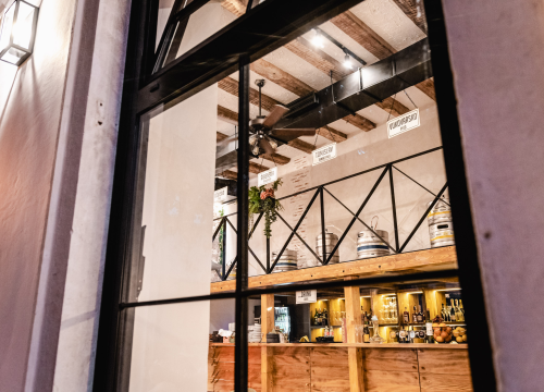 Fotografija 29 - Posjetite Bistro Bava u hladu najstarijeg šibenskog stabla i uživajte u genijalnoj hrani i dvadeset vrsta piva