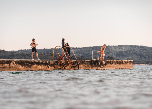 Fotografija 5 - Vrijeme je za kupanje: Do Martinske i Jadrije gradskom brodskom linijom!