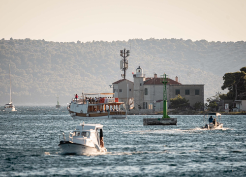 Fotografija 6 - Vrijeme je za kupanje: Do Martinske i Jadrije gradskom brodskom linijom!