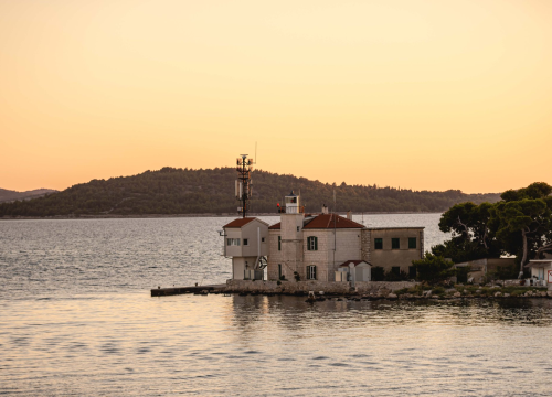 Fotografija 8 - Vrijeme je za kupanje: Do Martinske i Jadrije gradskom brodskom linijom!