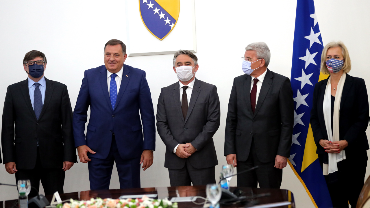 Dodik tvrdi da u Srebernici nije bilo genocida: 'Pokapaju se prazni lijesovi, a ne žrtve'