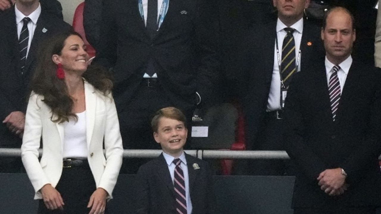 Englezi poludjeli zbog onog što je maleni princ George radio nakon prvog gola