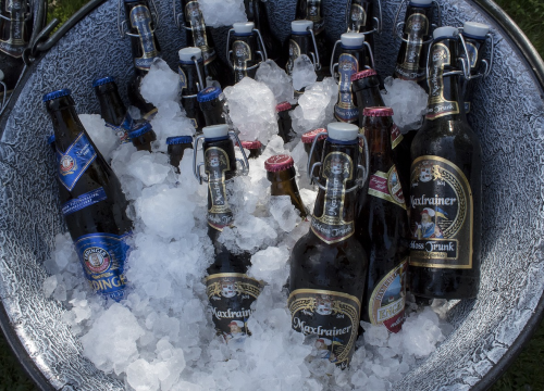 Uz ova tri trika naučite brzinski ohladiti bocu ili limenku piva