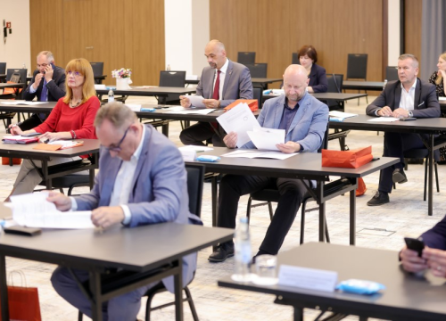 Fotografija 7 - Župan Jelić i Sanja Slavica Matešić na sjednici Zajednice županija: Tema gospodarenje otpadom