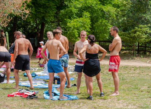Fotografija 9 - Kupanje Lozovčana na Skradinskom buku: 'Tu je bilo smijeha, ljubavi pa i začeća, molimo ministra da nam to opet dozvoli'