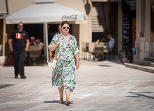 Fotografija 9 - Haljinice i lepršavi modni komadi preplavili centar grada