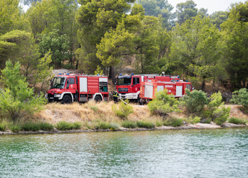 Fotografija 5 - Ugašen požar u Dumbokoj: Kanader napustio požarište, izgorjela borova šuma