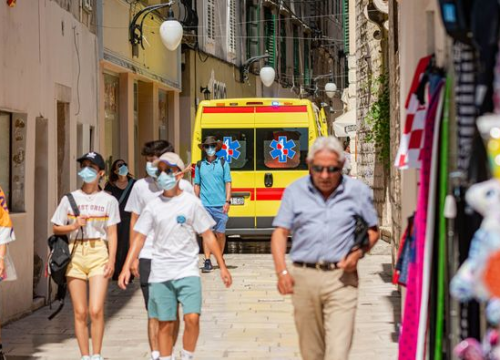 Novi slučajevi zaraze u Šibeniku, Drnišu i Kninu: Ukupno šest novih, u bolnici 15 osoba