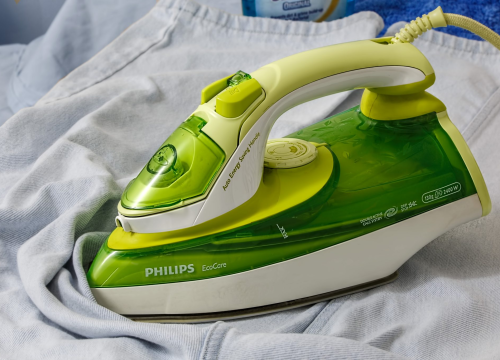 Kada ste zadnji put očistili peglu? Evo nekoliko jednostavnih metoda