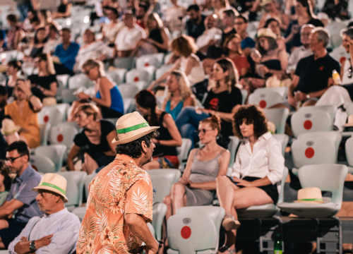 Fotografija 5 - Asaf Avidan u Šibeniku: Bol, patnja, ljubav, unikatan talent i kiselost pokvarenog piva