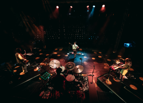 Fotografija 2 - Asaf Avidan u Šibeniku: Bol, patnja, ljubav, unikatan talent i kiselost pokvarenog piva