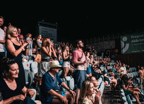 Fotografija 16 - Asaf Avidan u Šibeniku: Bol, patnja, ljubav, unikatan talent i kiselost pokvarenog piva