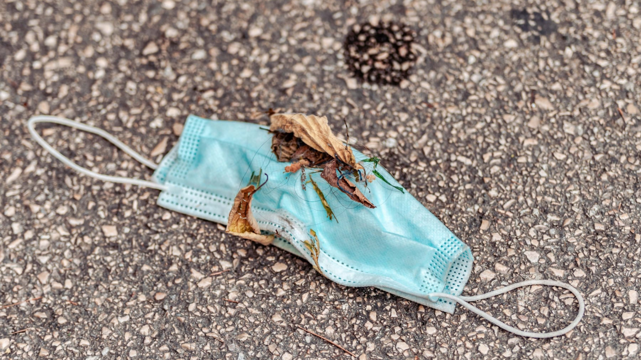 U Srbiji ponovno četveroznamenkasti broj zaraženih koronom