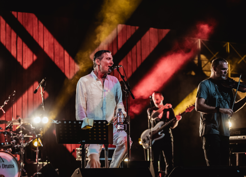 Fotografija 35 - Massimo na Mihovilu kao Mišo, publika je uglas pjevala s rukama u zraku!